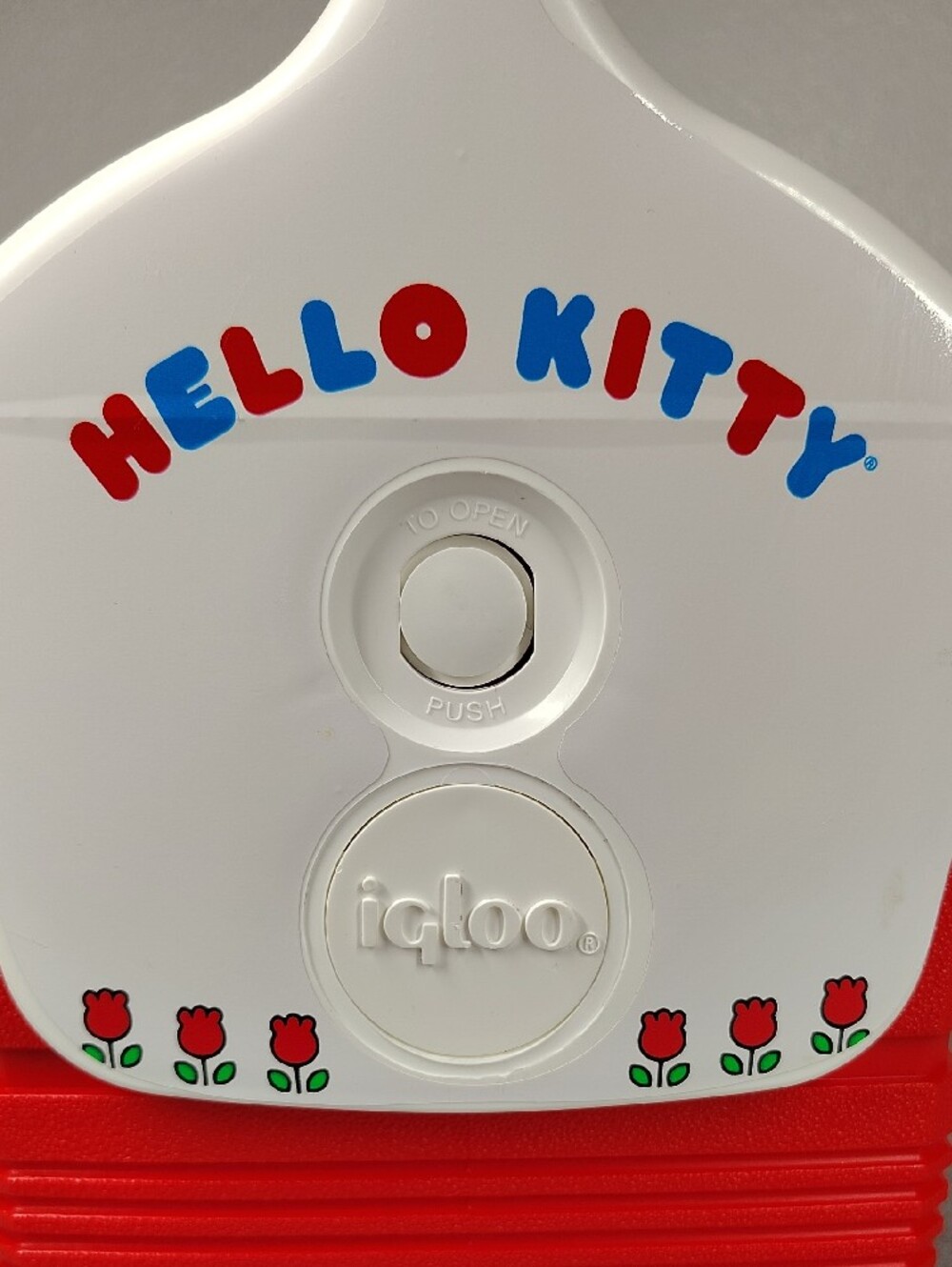 Igloo X Hello Kitty Collab Series Cooler - Picture 4 of 13
